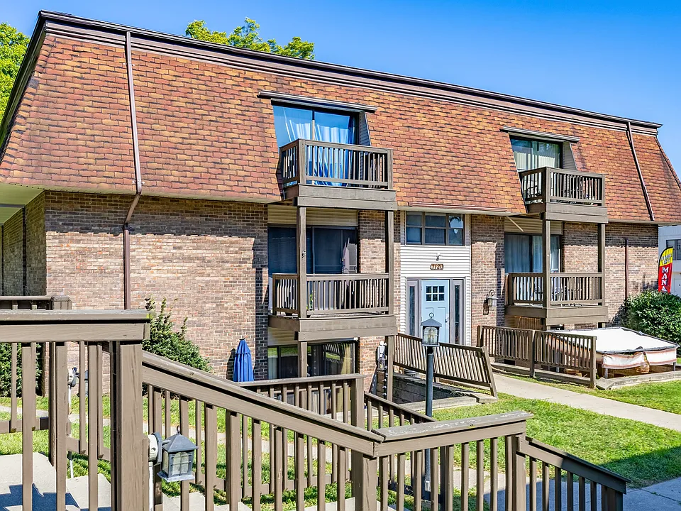 Emberwood Apartments