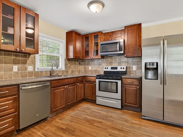 3107 Beaconwood Dr — Photo 10
