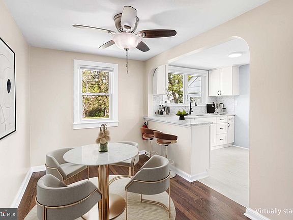 5th image of 2026 Burlington Ave