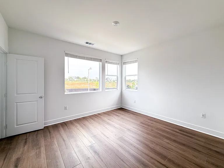Upstairs Bedroom 3 with En Suite Bathroom