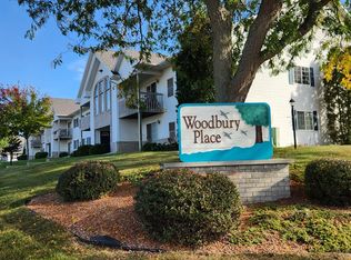 1555 Commonwealth Dr #16, Fort Atkinson, WI 53538