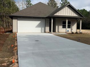 3037 N 34th Ave, Milton, FL 32583