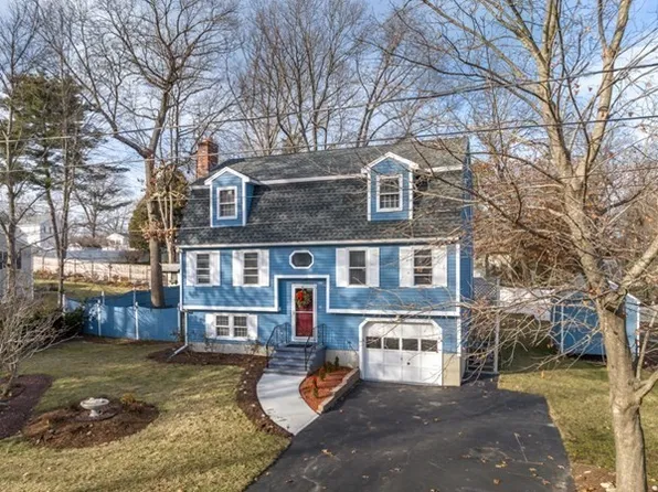 31 Goldsmith Dr, Newburyport, MA 01950