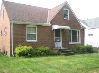 5688 Cherokee Rd, Lyndhurst, OH