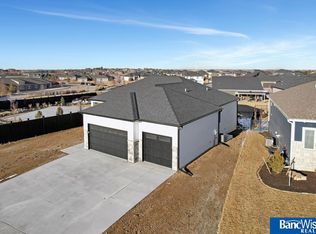 9606 Toma Rd, Lincoln, NE 68526