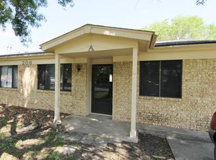 206-A Redbud Ln, New Braunfels, TX 78130