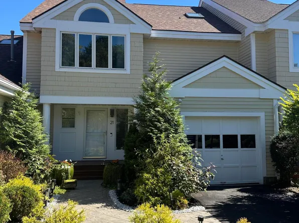 21 Twin Ponds Drive, Kingston, NY 12401