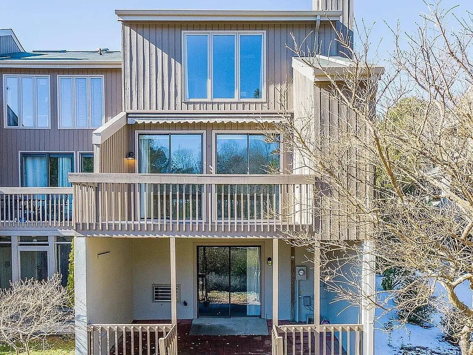 10 Bayswater Pl