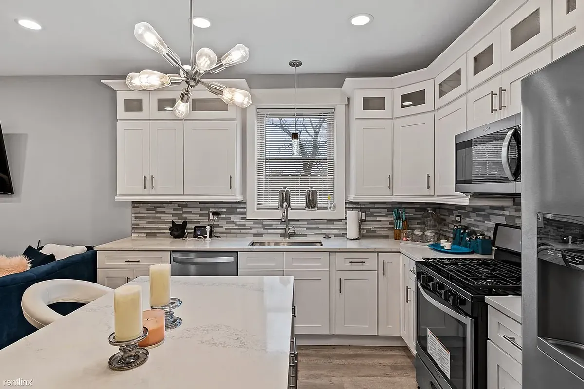 Building Photo - 1244 S Washtenaw Ave #2