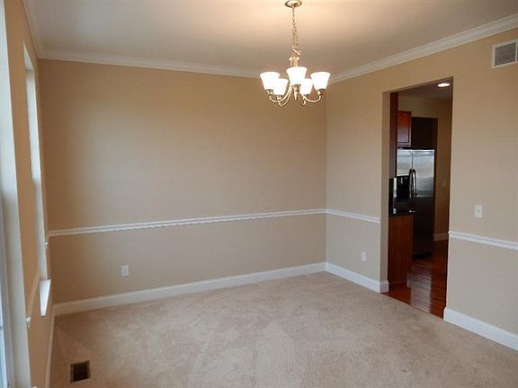 3rd image of 5069 Samantha Ct