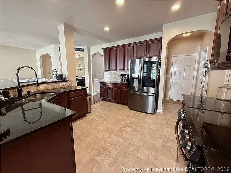 642 Regimental Dr — Photo 14