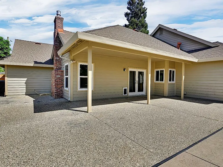 722 Mariner Loop — Photo 29