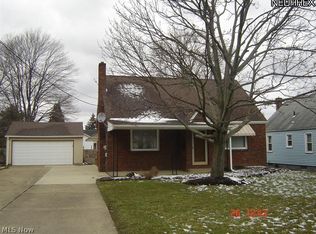 631 Como St, Struthers, OH 44471