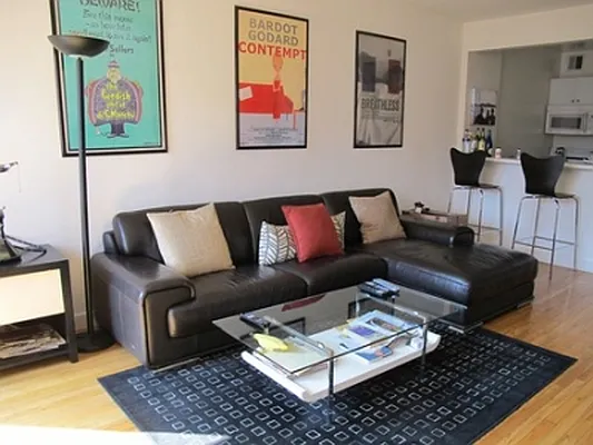 Rented by Town Residential | media 14