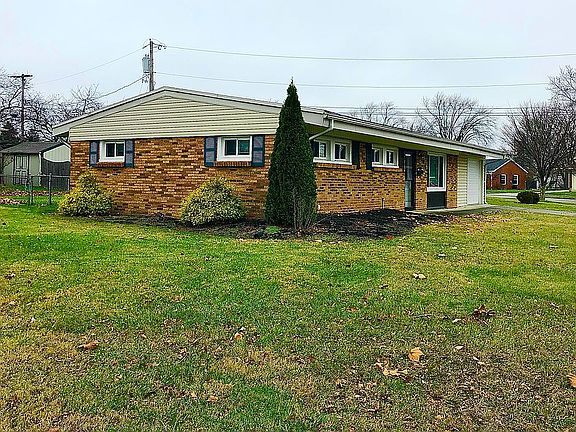 3rd image of 105 Hartman Ave