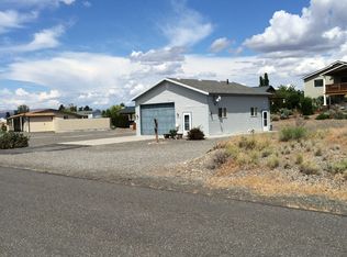 417 Edgewater Way SW, Mattawa, WA 99349