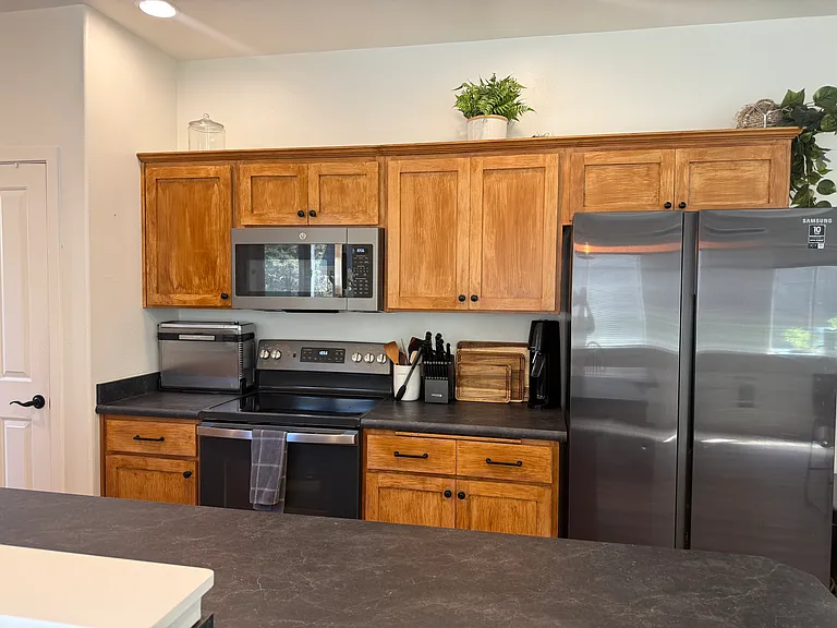 1731 NE Lotus Dr #1 — Photo 3