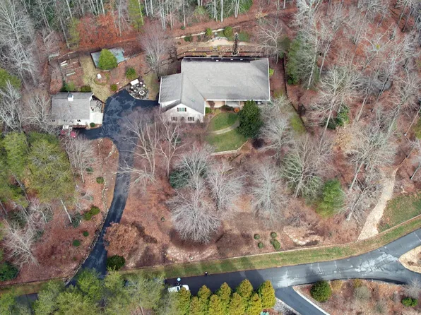 105 Brookside Dr, Columbus, NC 28722