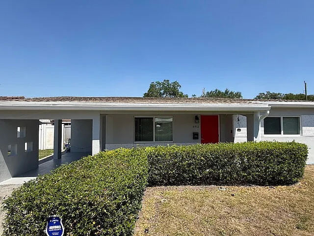 6911 SW 12th St — Photo 1