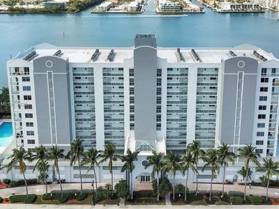 17050 N Bay Rd APT 504, Sunny Isles Beach, FL, 33160