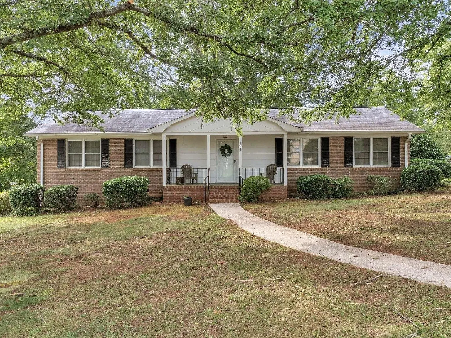 3 bed, 2.5 bath, 1814 sqft, $1,895 — Photo 1