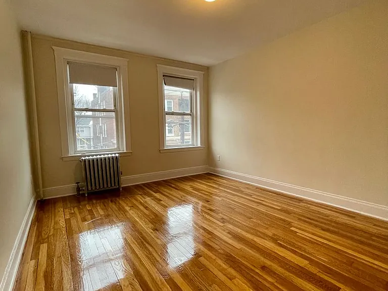 16 Vinal St #8 — Photo 2