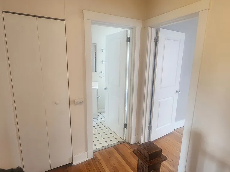 517 Summerlea St — Photo 16