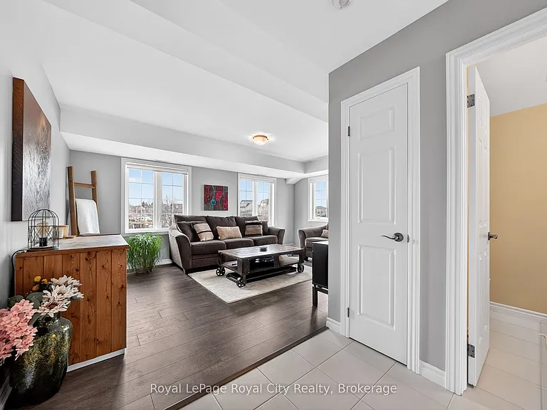 85 Mullin Dr #1B — Photo 4