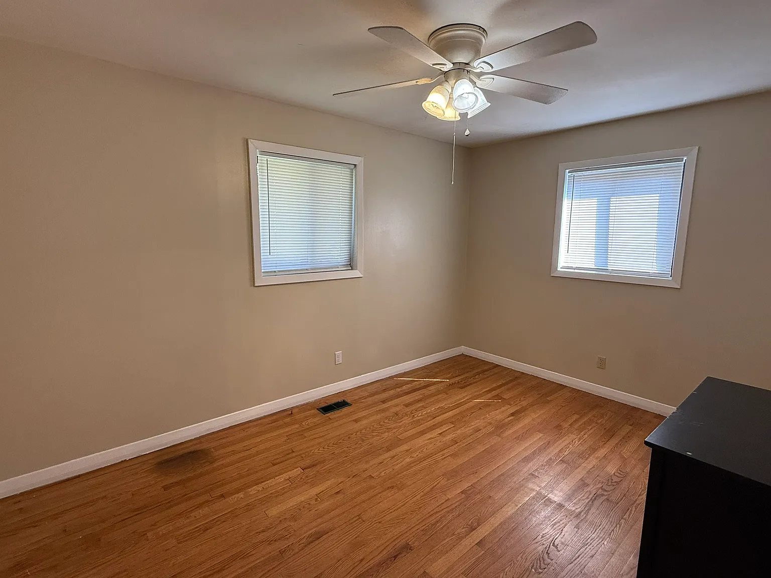 2 bed, 830 sqft, $1,150 — Photo 4