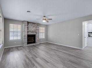 2107 Hummingbird Dr, Springdale, AR 72764