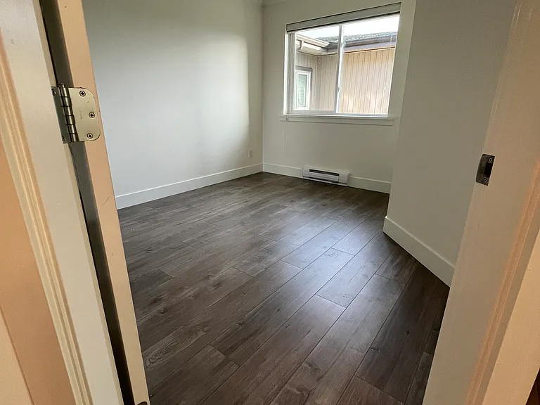 30525 Cardinal Ave — Photo 3