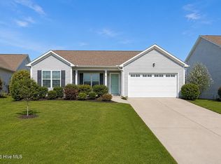 355 Rose Bud Ln, Holly Ridge, NC 28445