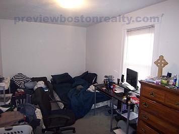 2nd image of 26 Union St #Jl3