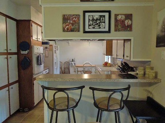 5th image of 127 Terrace Dr