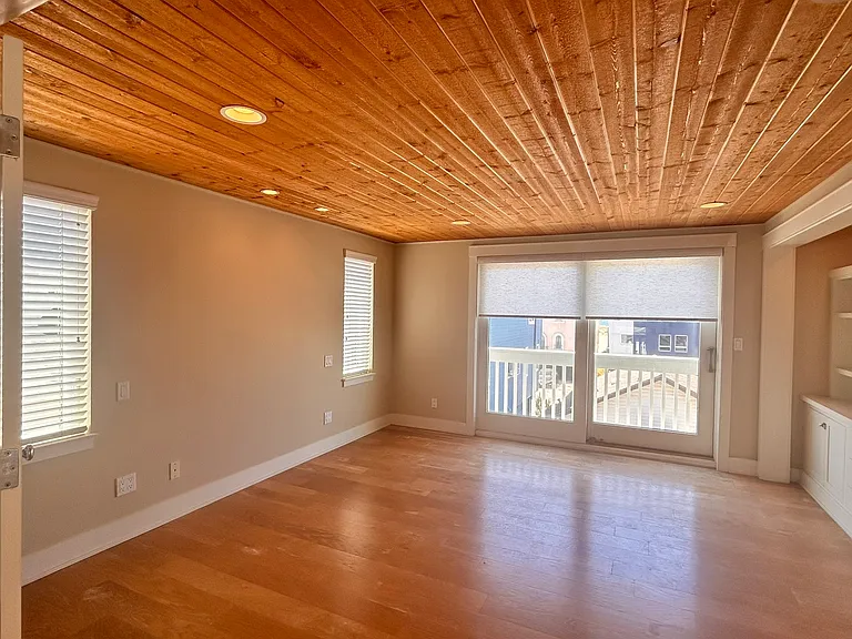 3329 Harbor Blvd — Photo 25