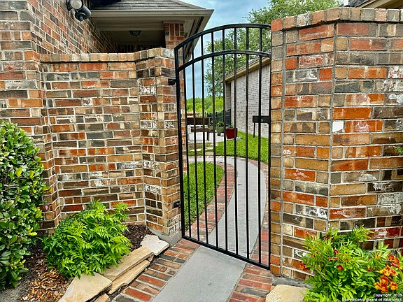 5th image of 6226 Garden Court