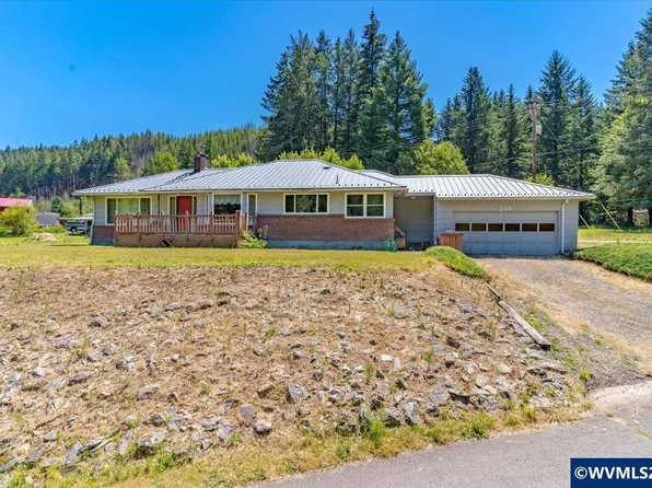 538 Mountain Ave SE, Idanha, OR 97350