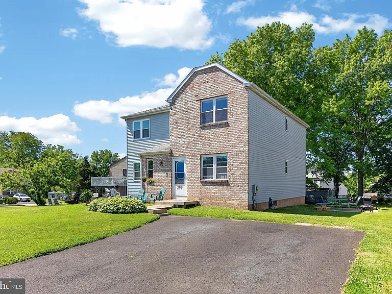 299 Florence Dr — Photo 26