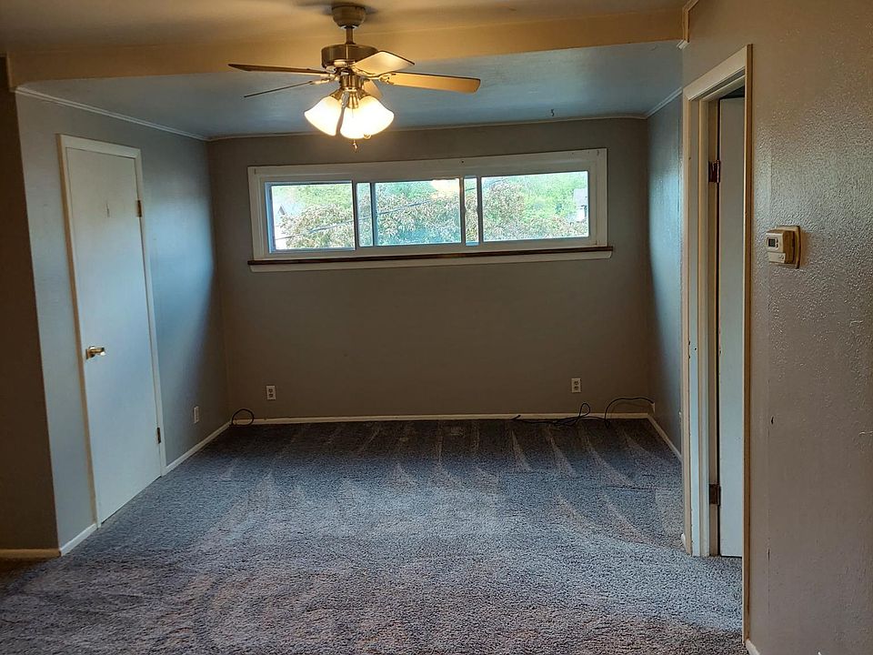 2nd image of 407 N Western Ave