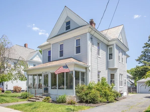 352 Pleasant St, Holyoke, MA 01040