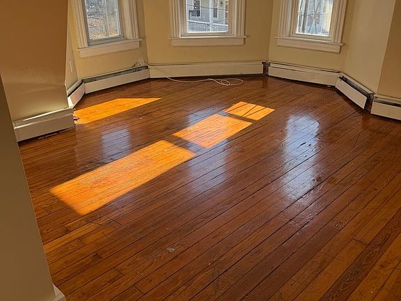 5th image of 111 Burnett St Floor 3