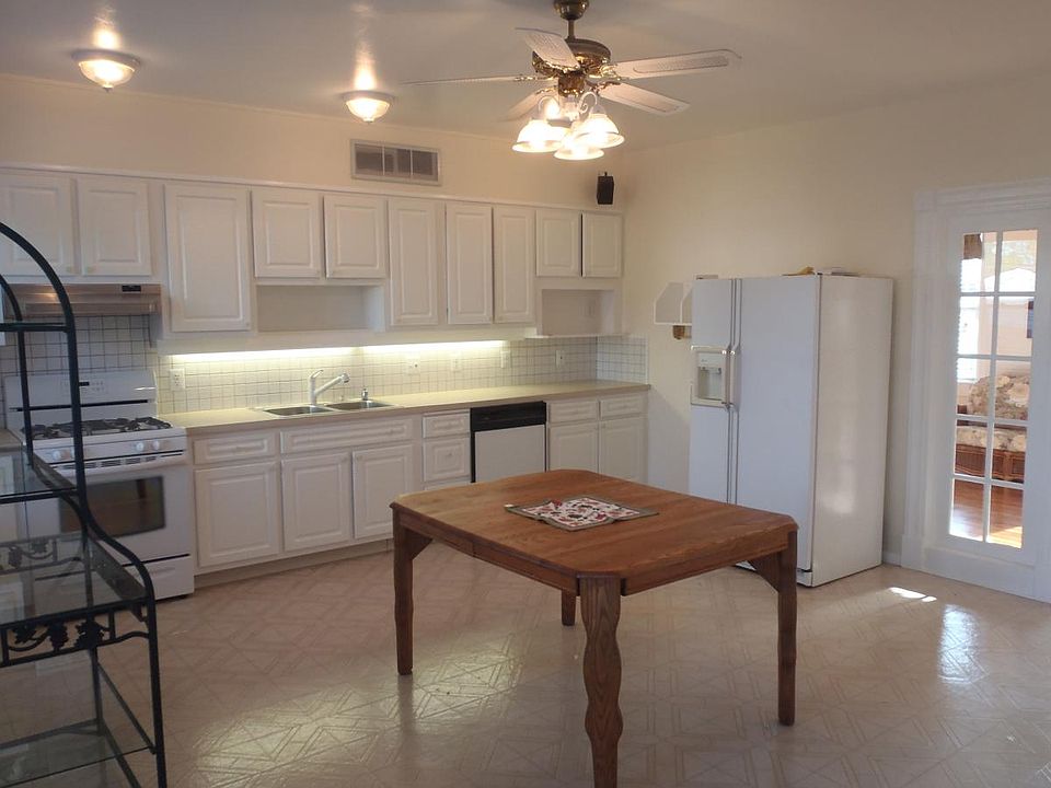 Large open and airy kitchen