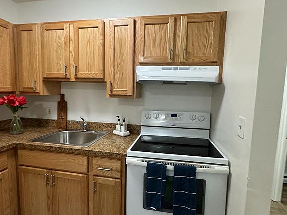 3rd image of 206 E Ayre St APT 11