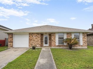 26 N Blue Ridge Ct, New Orleans, LA 70128