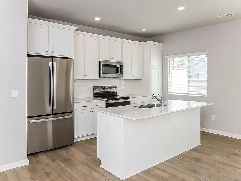 1301 Timber Hollow Ct — Photo 5