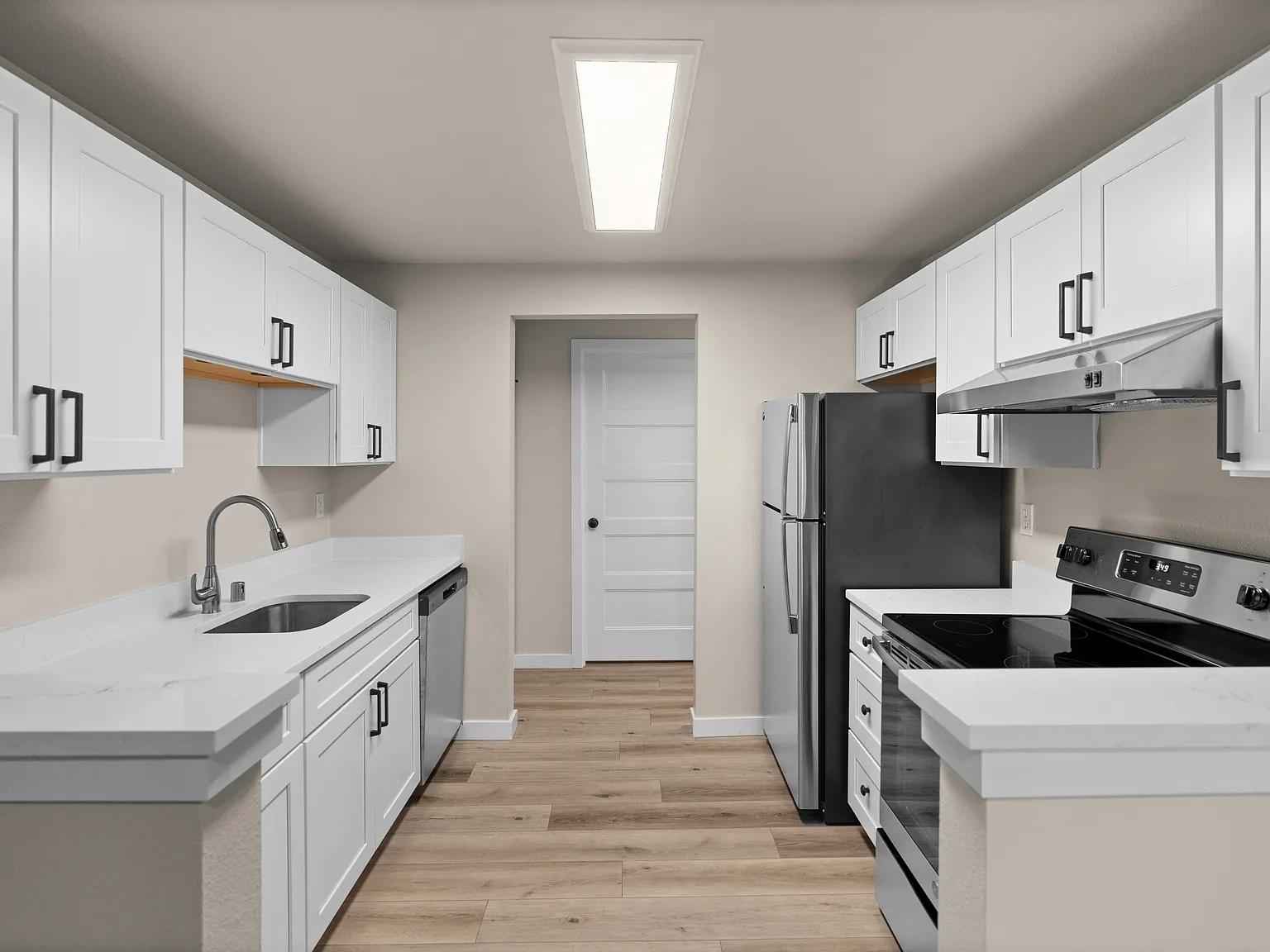 Boardwalk at University Place Apartments — Photo 4