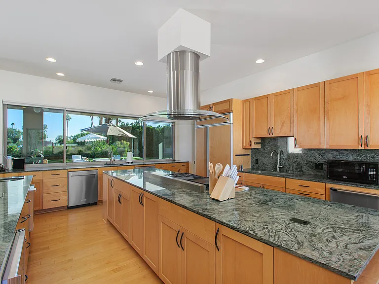 CHEF INSPIRED KITCHEN