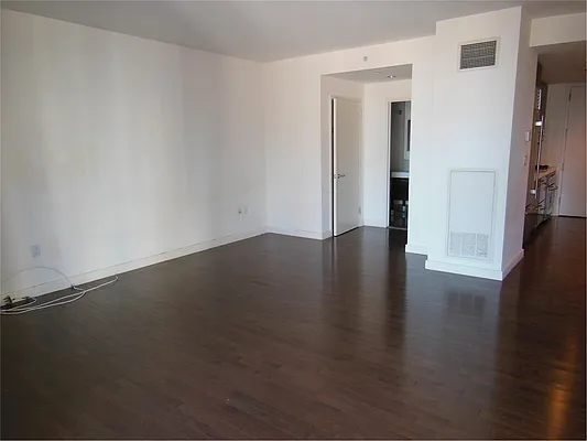 Rented by Douglas Elliman | media 19