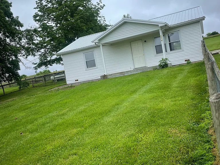 5609 Lagrange Rd — Photo 2