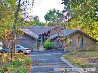 579 Imperial Point Dr, Lake Ozark, MO 65049